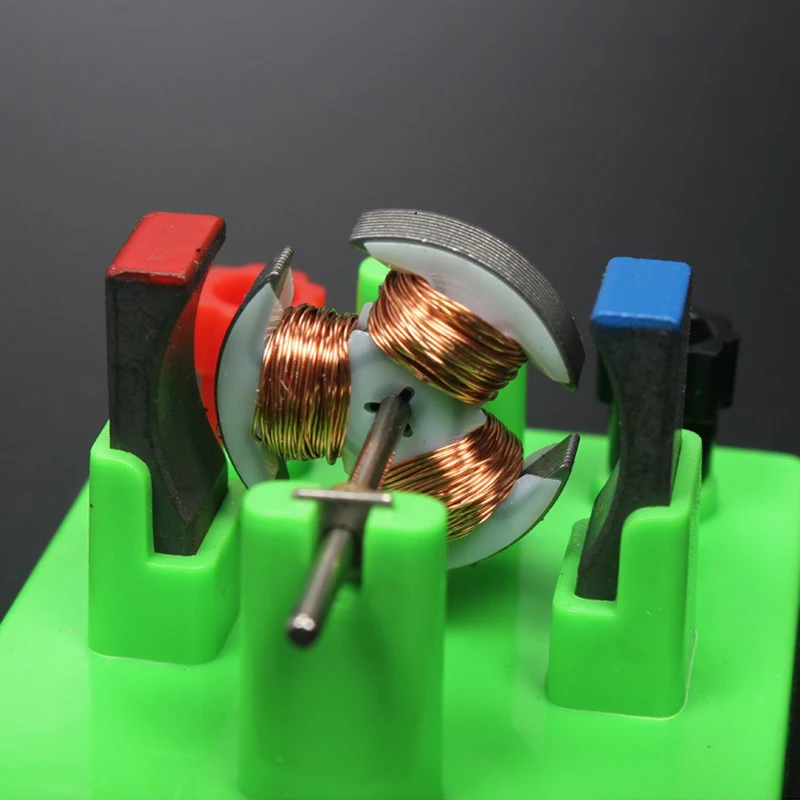 DIY DC ไฟฟ้ามอเตอร์รุ่นการทดลองฟิสิกส์ช่วย 4.5V เปิดโครงสร้างมอเตอร์รุ่นฟิสิกส์วิทยาศาสตร์การศึกษา