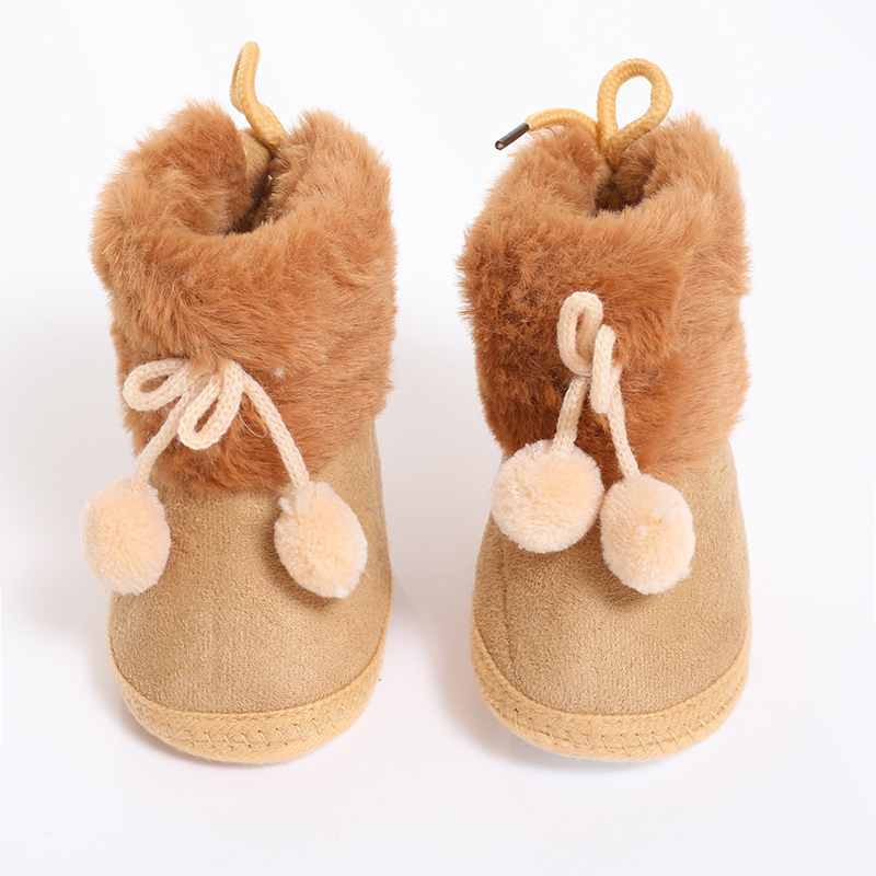 Botas de inverno para bebês, além de botas de neve de veludo, sapatos quentes para meninas, sola macia com pompom, sapato para caminhada interna