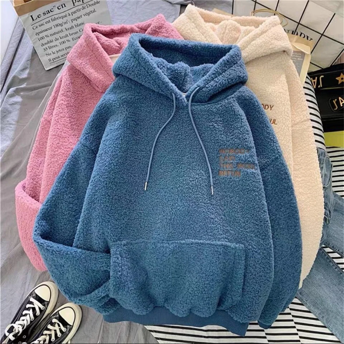 Outono inverno moda moletom com capuz feminino coreano solto sólido carta topos manga longa roupa quente com capuz senhora casual rua