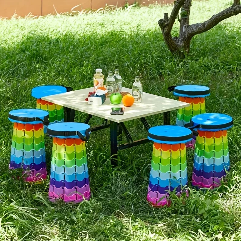 2025 1PC Sgabello pieghevole arcobaleno Altezza regolabile Materiale PP Portatile pieghevole compatto per attività all'aperto di pesca in campeggio