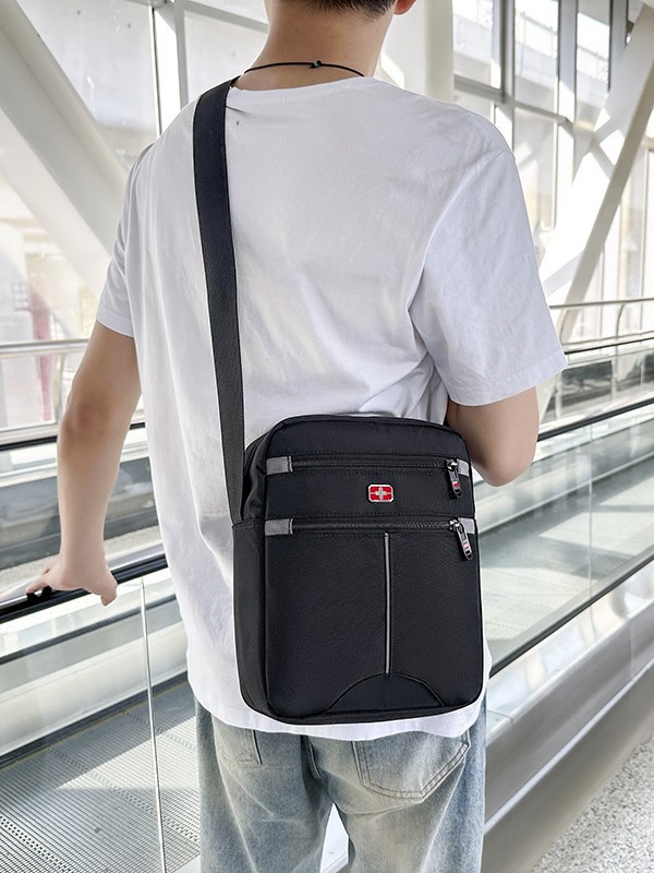 Bolso de hombro con cuchillo militar para hombre, bolso de hombro pequeño con espalda cruzada de nailon antisalpicaduras para viajes de negocios y desplazamientos