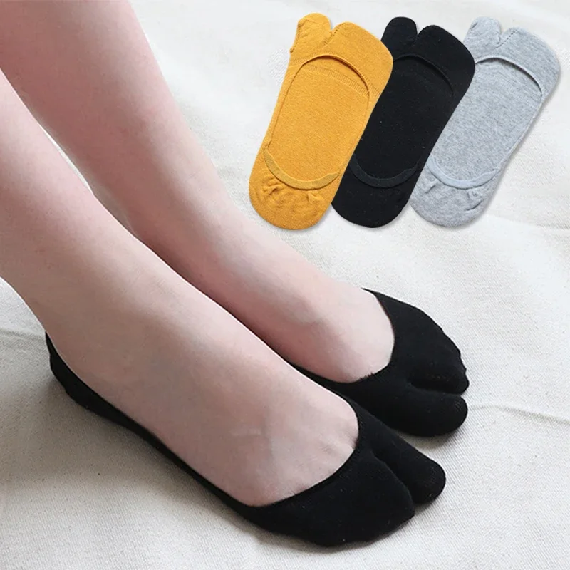 Calcetines de dos dedos para mujer, calcetín de barco Invisible fino antideslizante de corte bajo, calcetines Tabi de algodón transpirables sólidos, cómodos