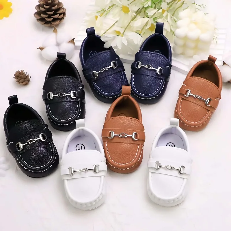 Lässige Slip-On-Loafer-Schuhe mit niedrigem Oberteil für Babys, leichte, bequeme, rutschfeste, flache Schuhe für Spaziergänge im Innen- und Außenbereich