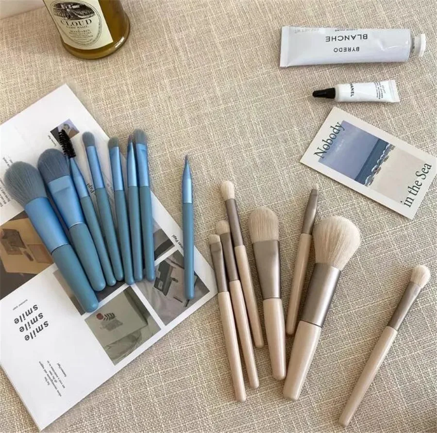 Nuevo Juego de 8 Uds de brochas de maquillaje, brocha correctora de maquillaje, colorete, brocha para polvos sueltos, sombra de ojos, resaltador, brocha para base, herramientas de belleza