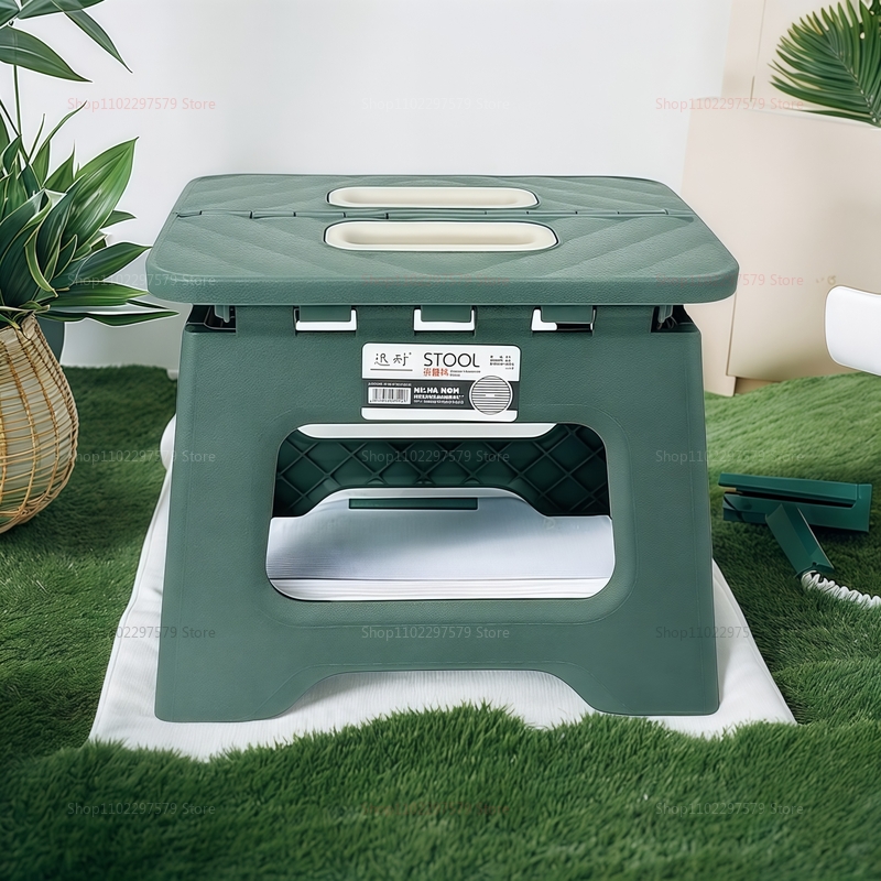 Lichtgewicht opvouwbare campingkruk Compacte draagbare buitenvisstoel Handheld voetsteun Plastic kinderbank voor campingpicknick