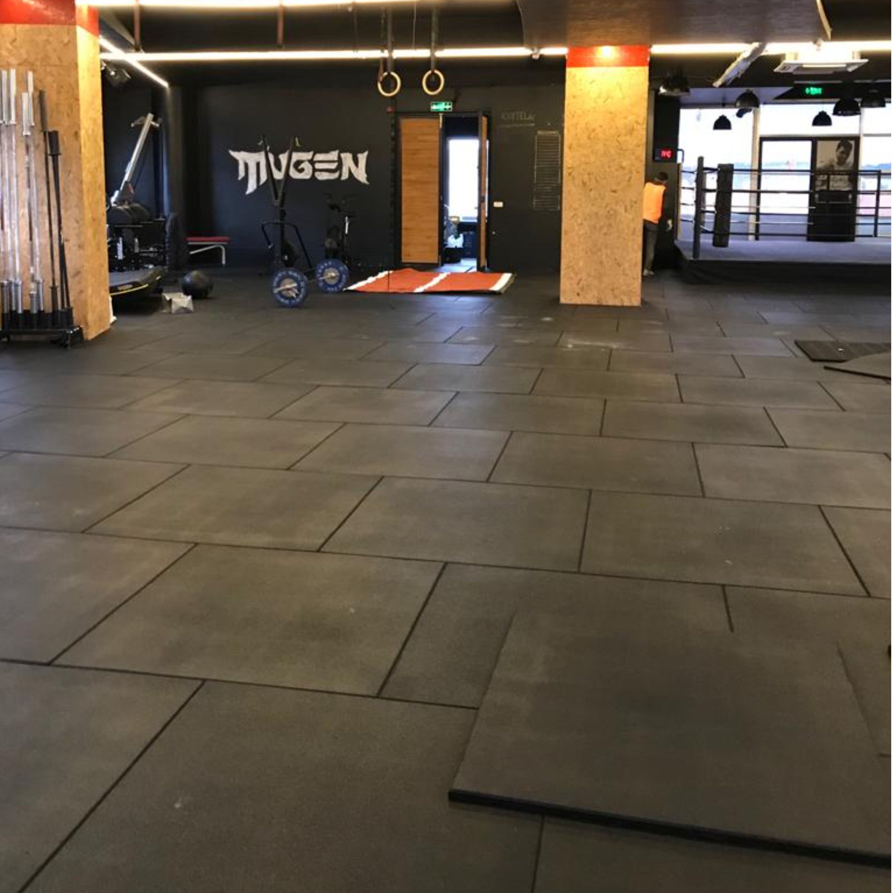 Sinysenda 1.5 ซม. ด้านล่าง Sbr Gym พื้นยางสําหรับโรงยิมยางปูพื้นกระเบื้อง