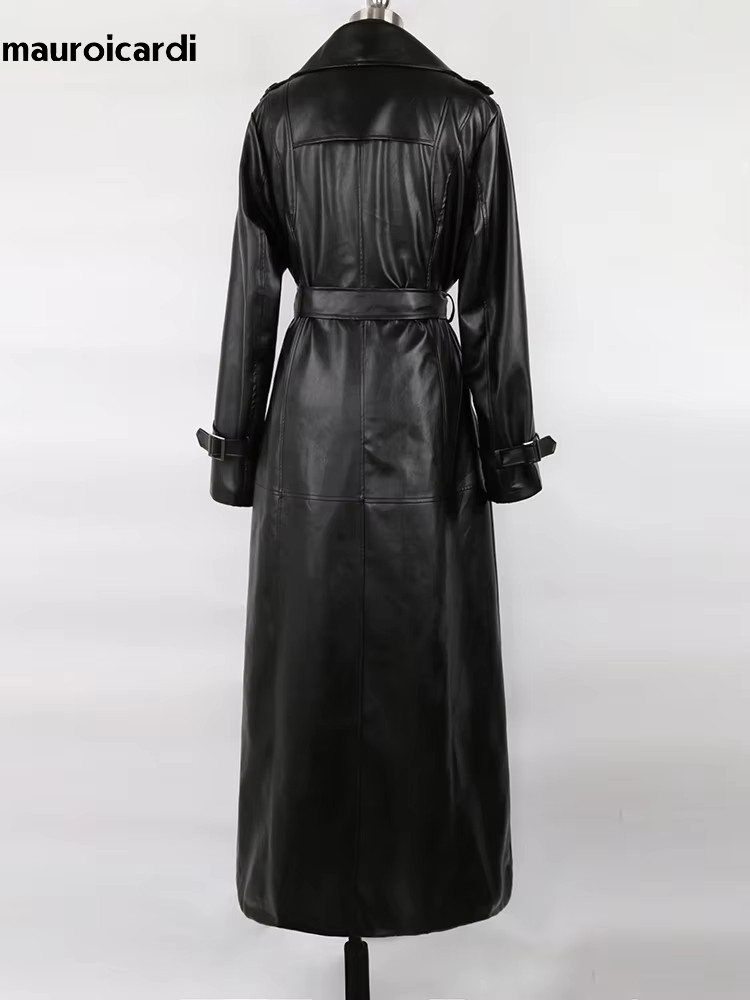 Mauroicardi Frühling Herbst Wasserdicht Schwarz Weiche Pu Leder Trenchcoat für Frauen Gürtel Zweireiher Bodenlangen Mantel 2025
