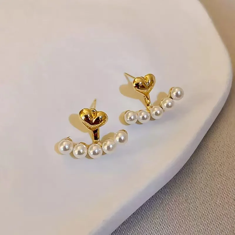 ライト高級 lmitation パールスタッドピアス甘いハート型耳スタッド女性ファッションパーティー結婚式ブライダルジュエリーギフト