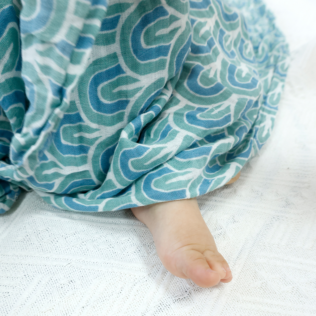HappyFlute bébé mousseline Swaddle 100% coton été doux mignon imprimé bébé couverture 120*110 CM