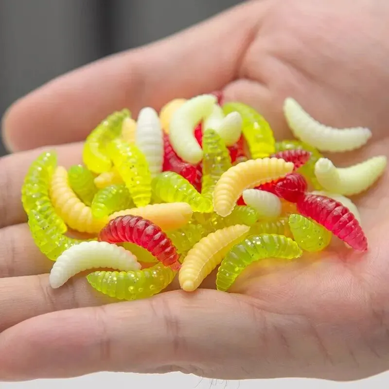 Isca macia de minhoca de pão 50 peças, isca de minhoca macia biônica colorida, larva de minhoca falsa luminosa com cheiro de peixe e cheiro de musgo