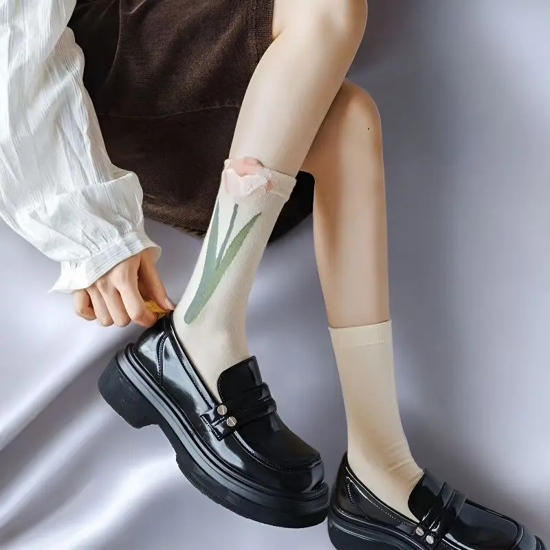 4 pares de calcetines florales conjunto de mujeres linda flor geométrica 3D texturizado tobillo Cottagecore calcetines de la suerte moda Casual Mid Cub calcetines