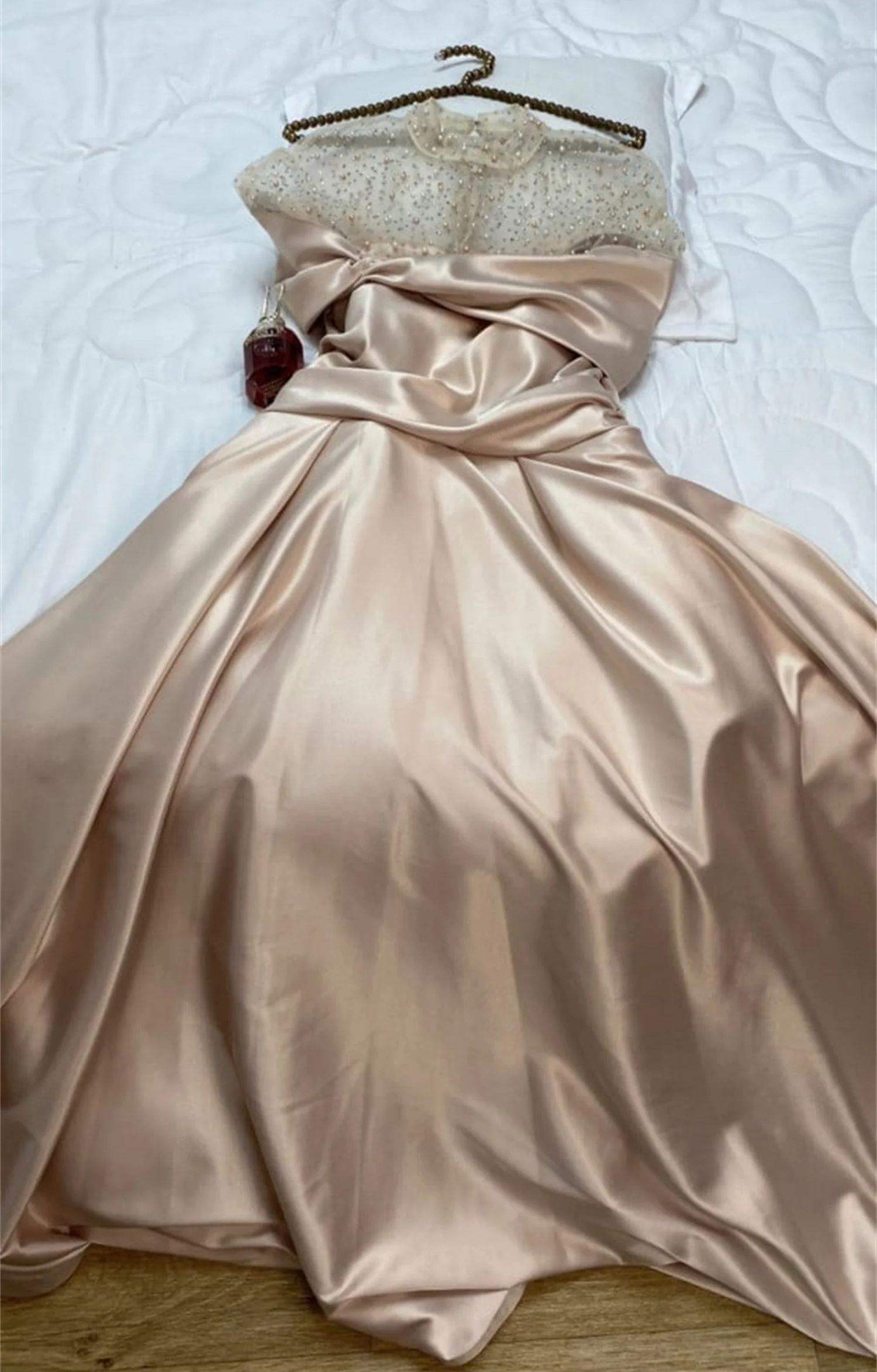 Loretta Hoge Hals Dames A-lijn Jurk Feest Bruiloft Avondjurk Luxe Satijnen Baljurk Elegante Galajurk Gewaad op maat