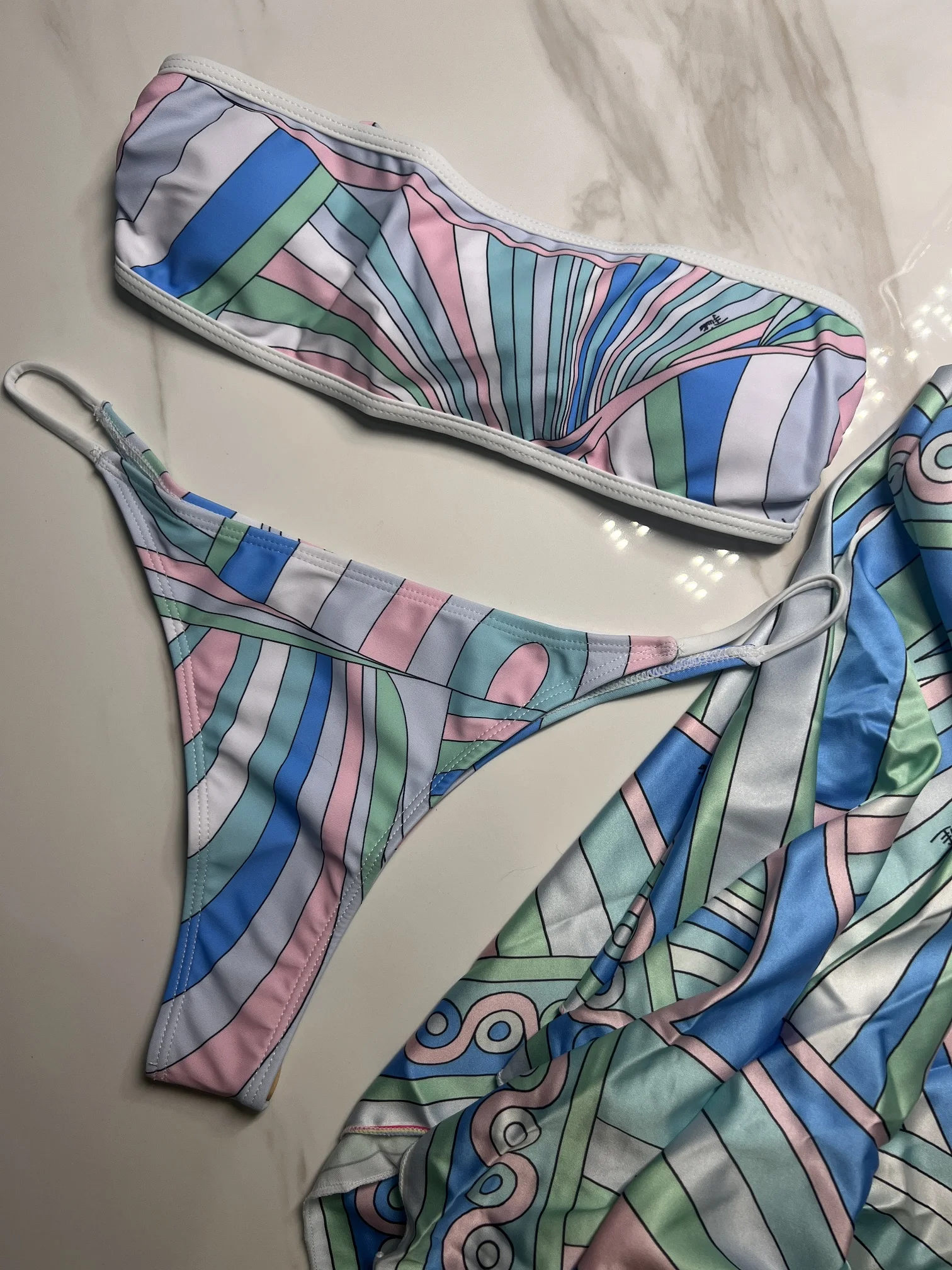 2025 ストライプビキニスカーフビーチウェア女性水着スリーピース水着 Tバック水着