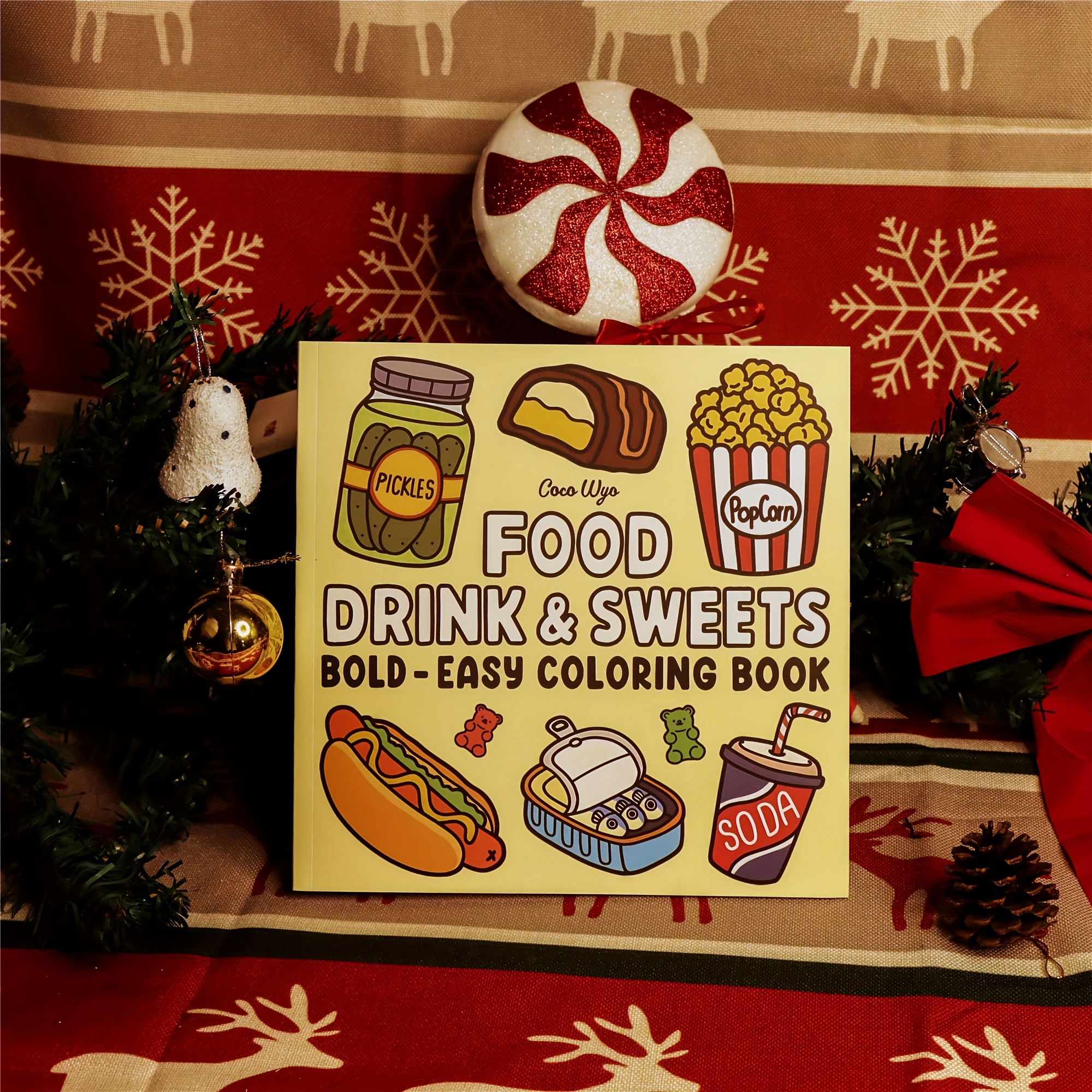 Fun Food-themed Coloring Book - 52 Pages Relaxing and Leisure Activities Suitable for Parties and Gift Giving