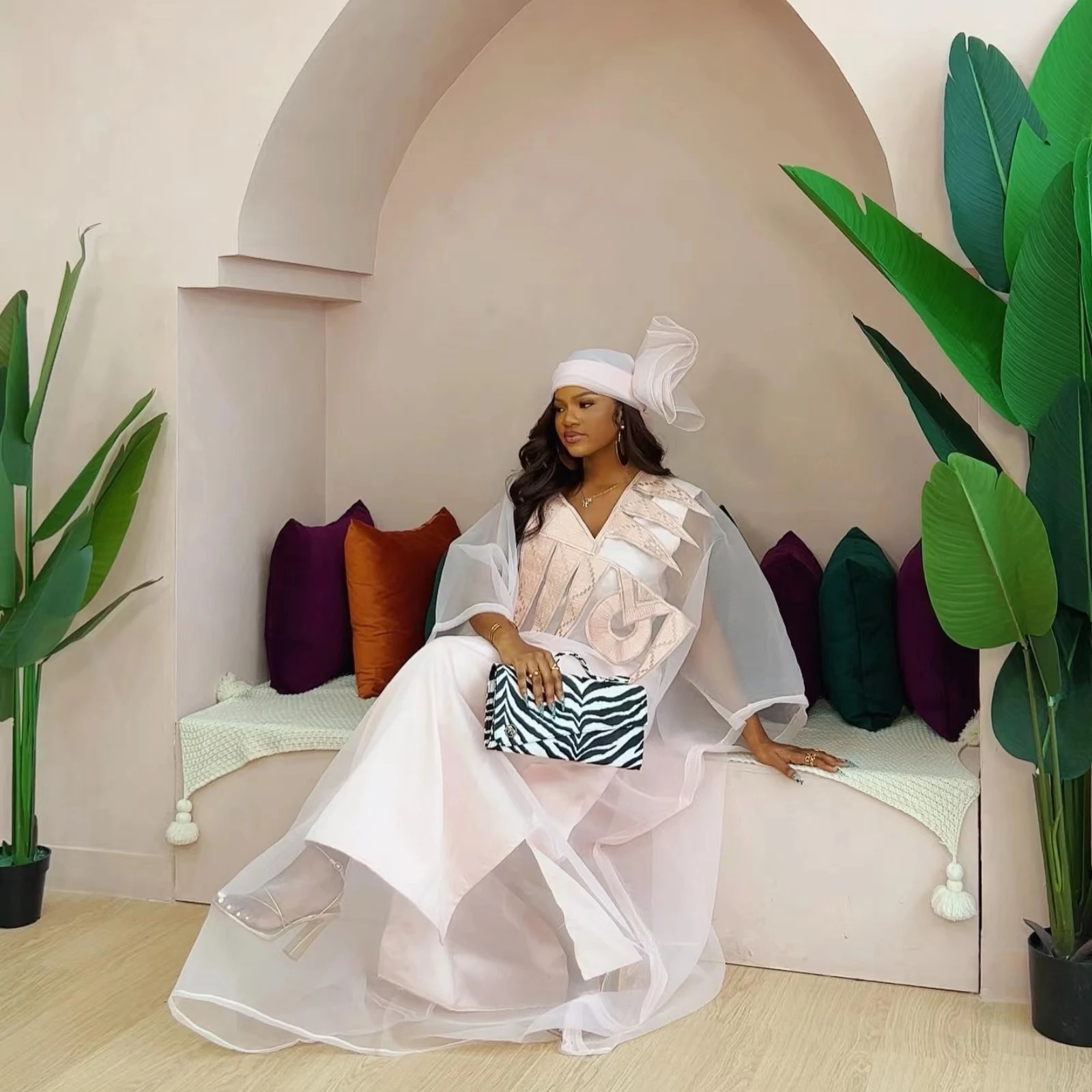 Robe africaine de style libre personnalisée pour femmes, conception de broderie, vêtements Ladile, robes grande taille, longueur au sol