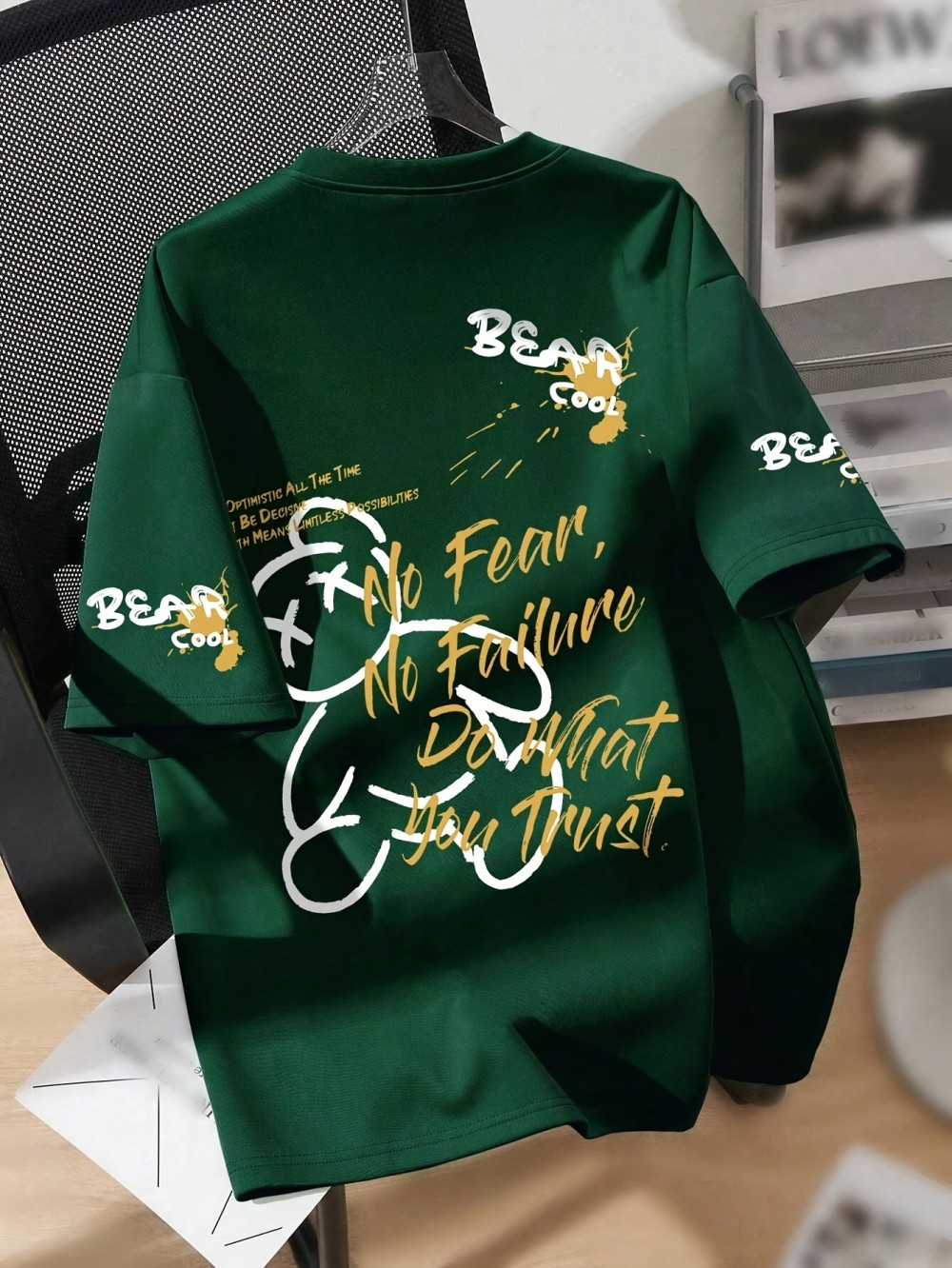 Camiseta transpirable de cuello redondo para hombre de verano con estampado de oso de dibujos animados adecuada para regalos diarios y de fin de semana a amigos