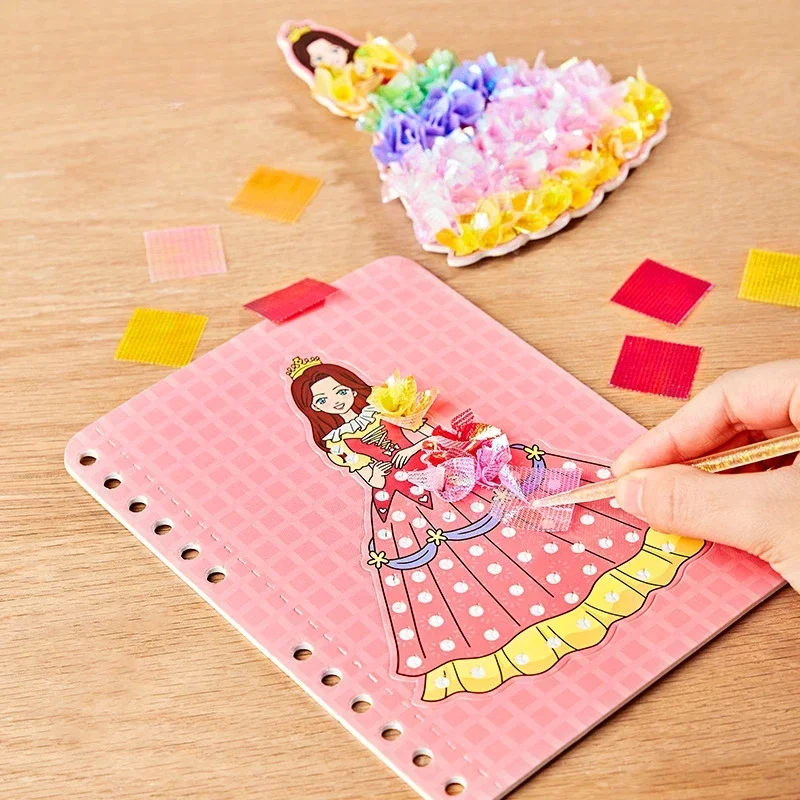 เด็ก DIY ภาพวาดสติกเกอร์หัตถกรรมของเล่นเด็กสาวศิลปะ Poking ภาพวาดเจ้าหญิง Handmade การศึกษา Magical ของขวัญเด็ก