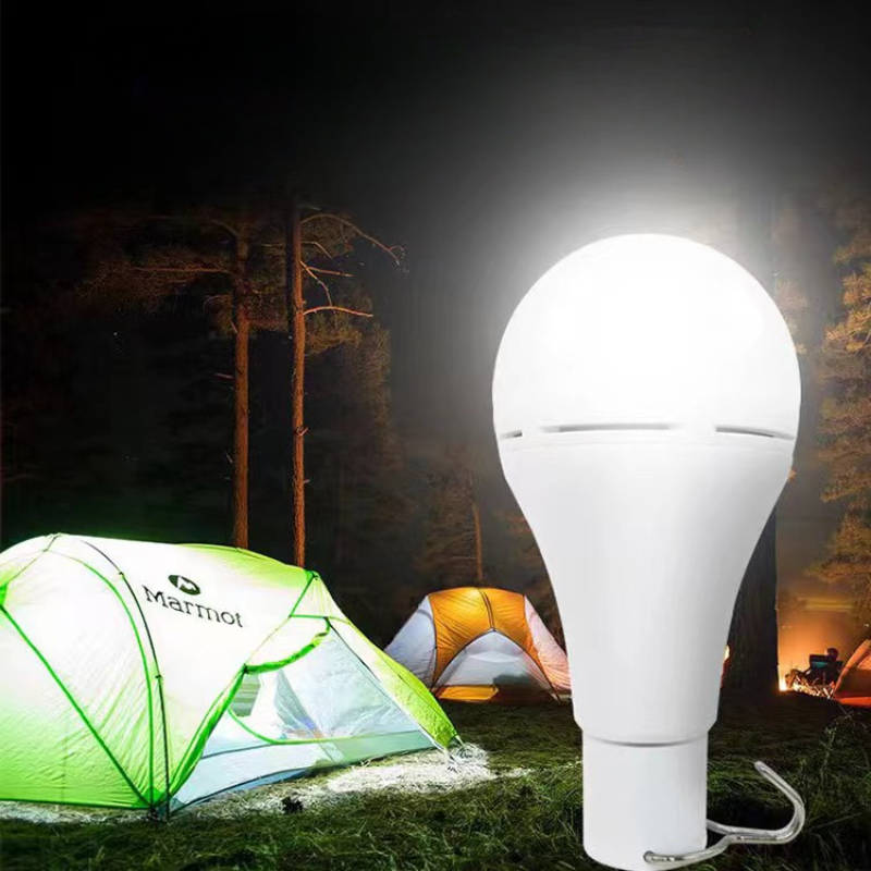 Lampadina solare a LED con gancio Lampada solare da campeggio impermeabile per esterni Lampadina a risparmio energetico Luce da percorso per cortile da giardino