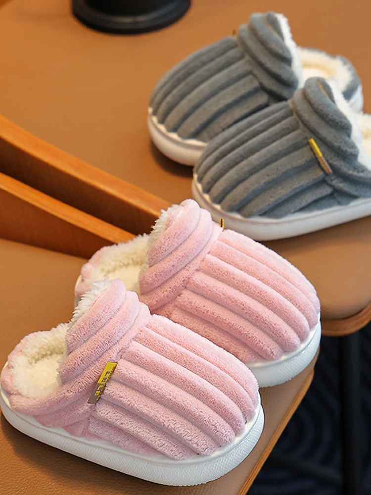Winterkatoenen kinderpantoffels voor jongens en meisjes, antislip en warme tassen, en ouder-kind pluizig en pluche babykatoen