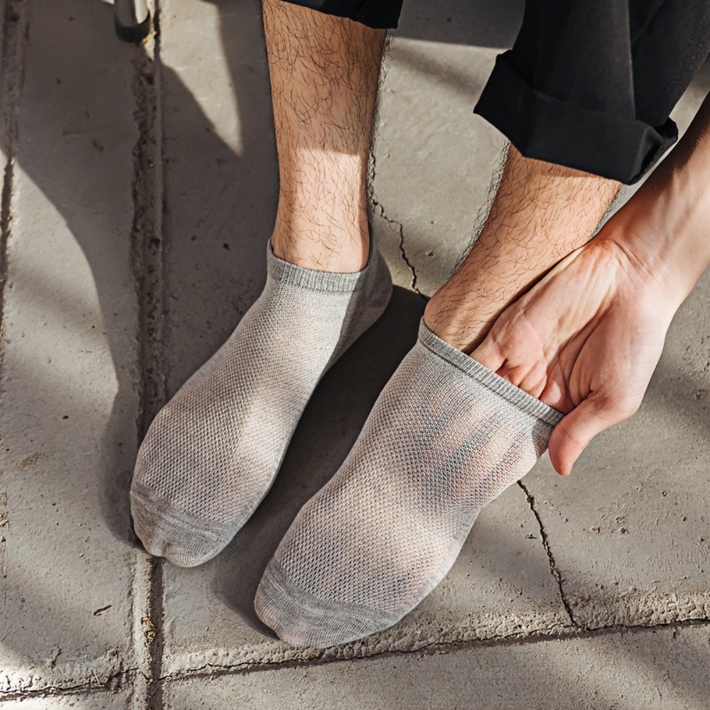 6/12 Pairs Men's summer solid color shallow mouth socks, mesh breathable short socks, do not fall off the heel thin short socks
