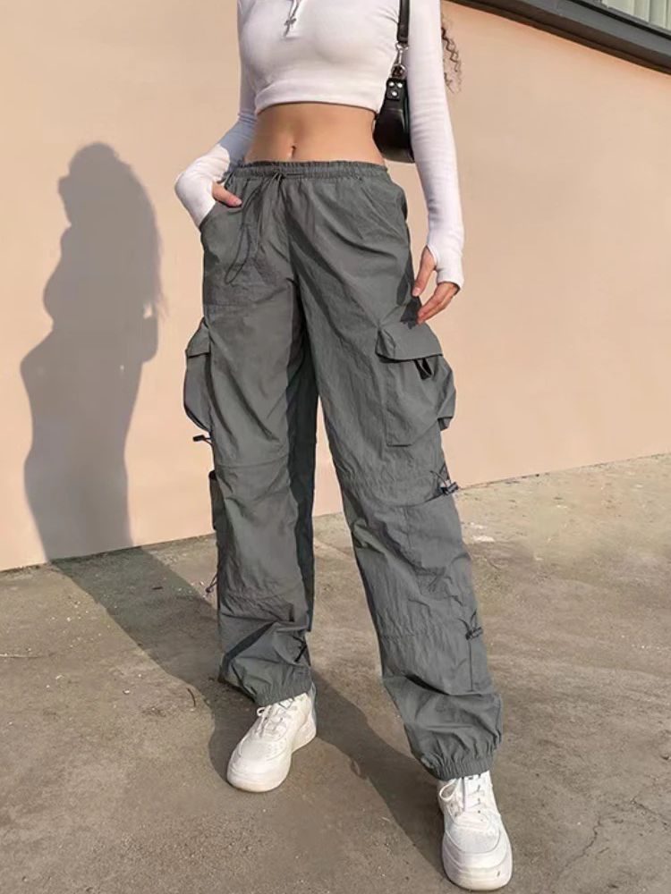 Amerikanisches Streetstyle-Design mit mehreren Taschen, Arbeitskleidung mit Kordelzug, elastisch und lockerer Passform, Hip-Hop-Sporthose mit niedriger Taille