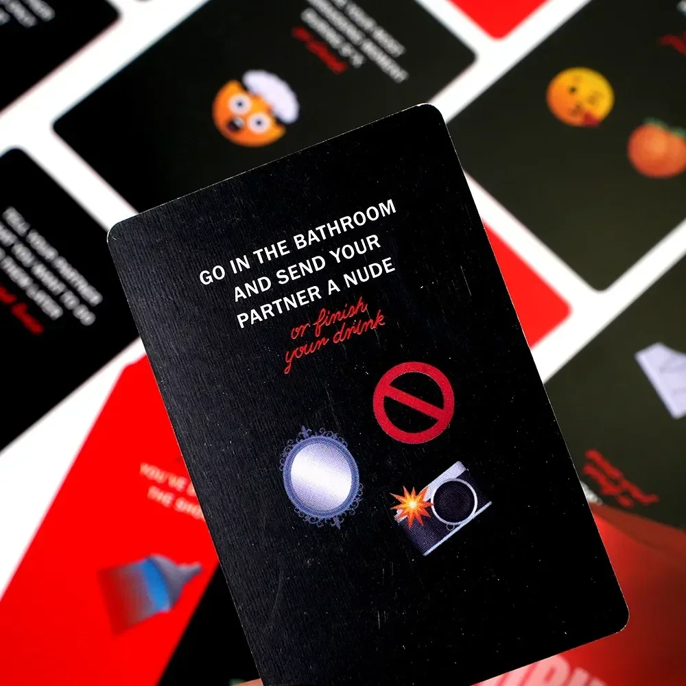 Drunk In Love Card คู่รักที่ได้รับการจัดอันดับ X ดื่มเล่นปาร์ตี้วันหยุดสันทนาการคู่ที่ใกล้ชิดของขวัญเกมออกเดทสําหรับครอบครัวคู่รัก