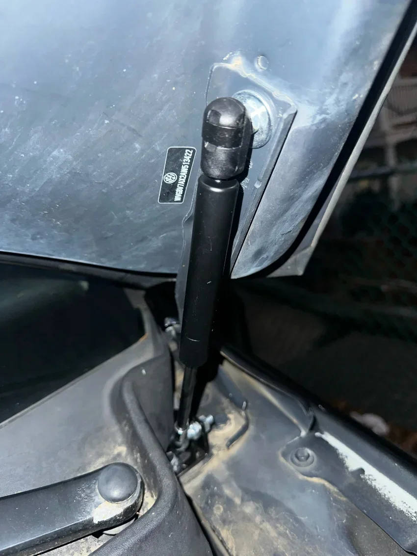 For Volkswagen VW Tiguan MK1 2010-2017 Front Hood Lift Support Gas Strut Spring Bars Bonnet Shock Rod Refit Car Accessories