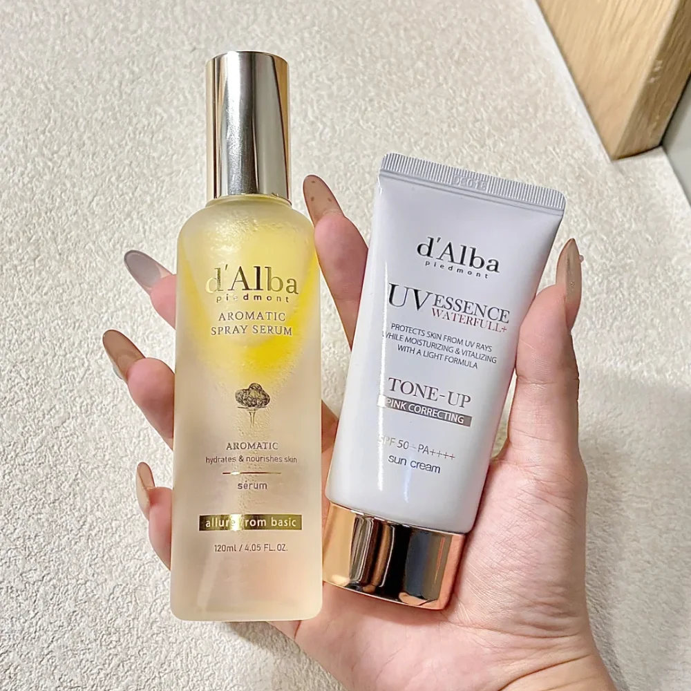 D'Alba ホワイトトリュフ アロマティック スプレー セラム イニシャル ミスト フェイス モイスチャライザー 軽量な鎮静効果 PA++++ SPF50+ 日焼け止め スキンケア