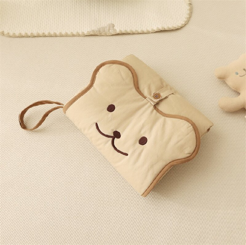 Almofada portátil para troca de fraldas de bebê, para recém-nascidos, urso acolchoado, dobrável, à prova d'água, almofada de urina infantil, itens reutilizáveis para bebês