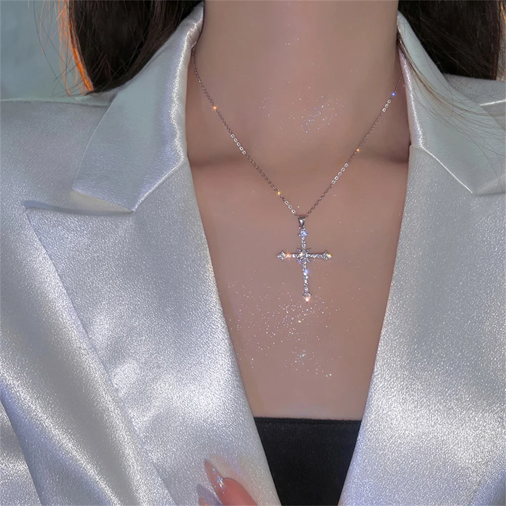 Elegante collana con ciondolo croce di cristallo collana con stella Color argento collana con gioielli per feste di moda regalo per donna all'ingrosso