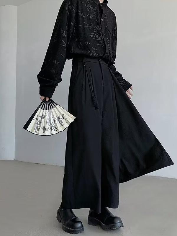 Calças Casuais de Corte Largura com Estilo de Saia, Cor Escura, Corte Solto e Reto, Estampa Jovial e Moderna, Tratamento Sem ...