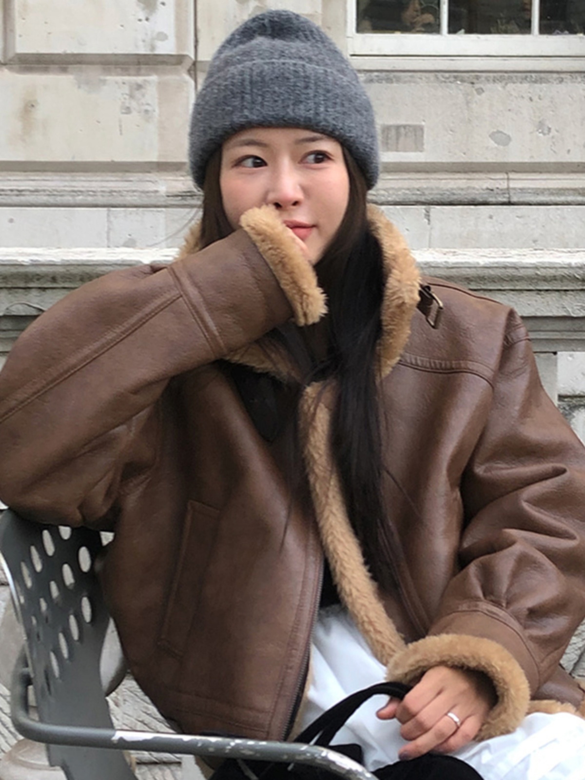 スタイリッシュなレトロ冬 PU レザージャケット女性のファッショナブルなスタンドカラーオールマッチバイカーコート長袖ジッパー開閉