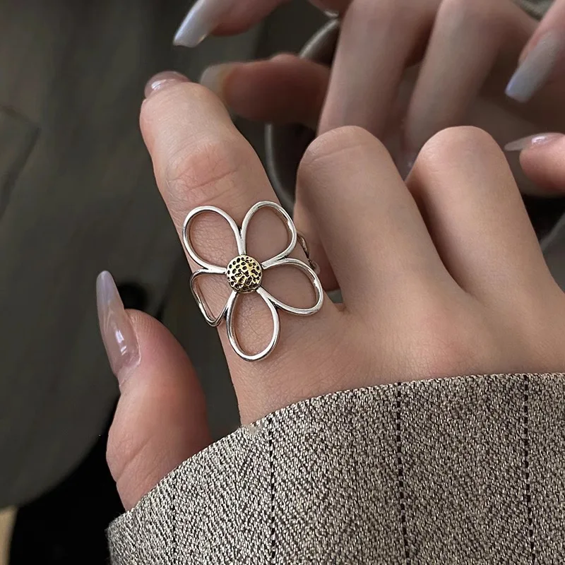 925 แหวนเงินสเตอร์ลิงสําหรับผู้หญิงคู่ Minimalist Handmade ดอกไม้ขนาดใหญ่แหวนเครื่องประดับของขวัญป้องกันโรคภูมิแพ้