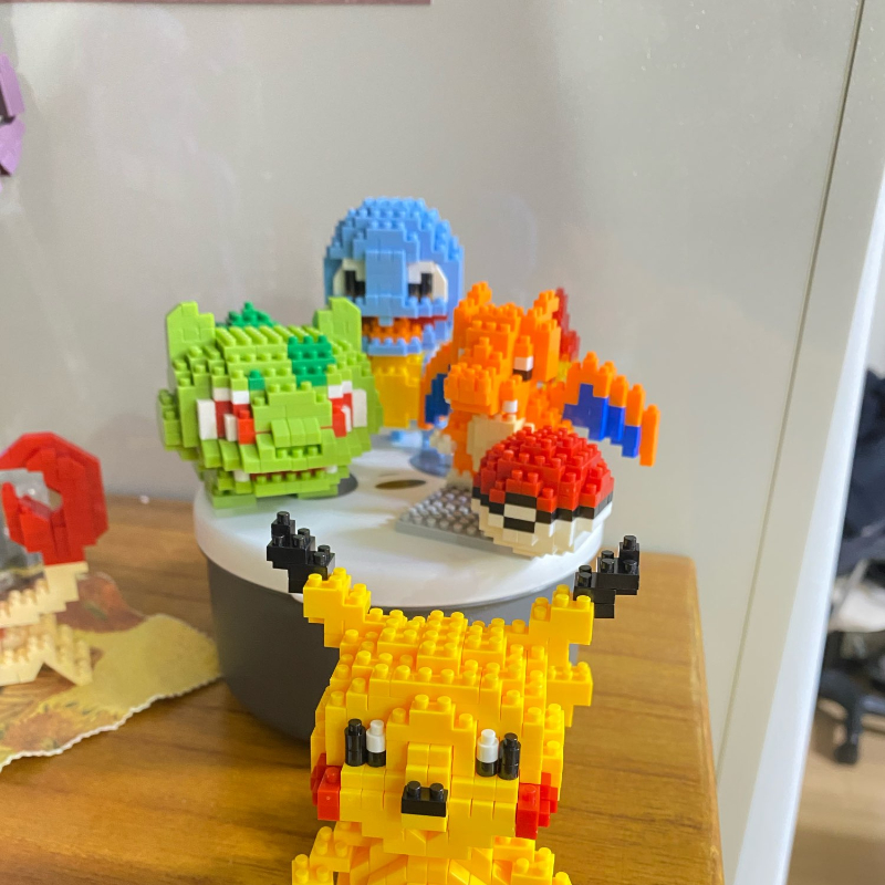 Petits blocs Pokemon Nanoblock Charizard Kyogre Groudon Rayquaza, modèle éducatif graphique, jouets pour enfants, cadeau d'anniversaire