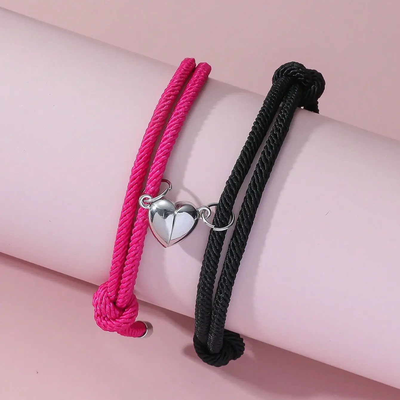 2 Pice colore nero bianco corda a mano amore coppia magnetica buon amico buon fratello partito studente viaggio moda elegante argento Mul