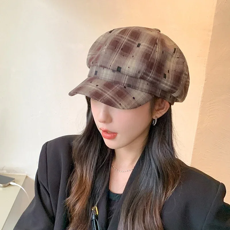 New Octagonal Hats for Men Women in Spring and Autumn Versatile Fashionable Retro Plaid Stripes Cotton Berets Painter Hats