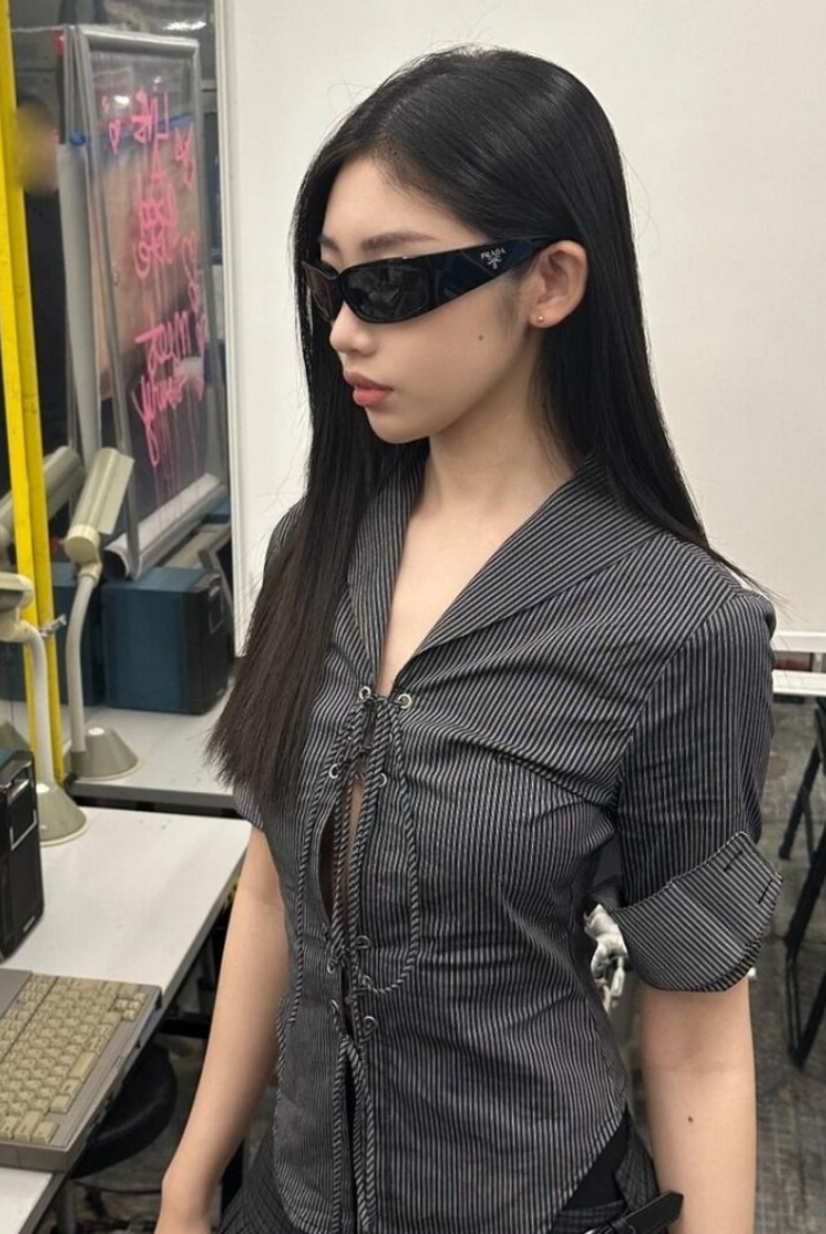 HOUZHOU-Blusas coquetas Vintage para mujer, ropa de calle Punk de estilo coreano, estampado a rayas, vendaje calado, camisas ajustadas 2024 Y2k