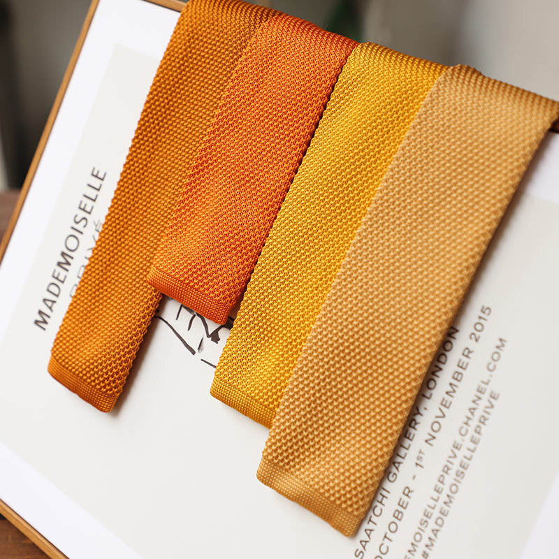 ソリッドカラーカーキブラウンニットネクタイ男性のための 6 センチメートル狭いブリティッシュカジュアルネクタイ女性大学生ニットネクタイネクタイ