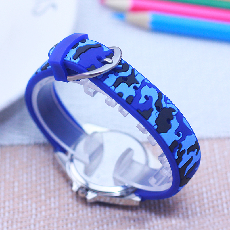 Chaoyada 子供男の子女の子学生クールシリコーン軍事迷彩ストラップクォーツ時計子供の誕生日ホリデーギフト腕時計