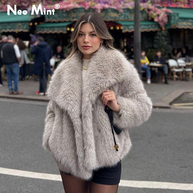 2024 Winter Nieuwe Mode Gradiënt Pluizige Bontjas Vrouwen High Street Luxe Grote Bontkraag Faux Vos Bont Jas Vrouwelijke Overjassen