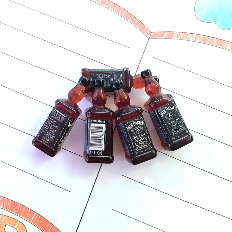 Accesorios para muñecas, modelos de escenas, accesorios de tiro, simulación en miniatura de comida y adornos para botellas de vino
