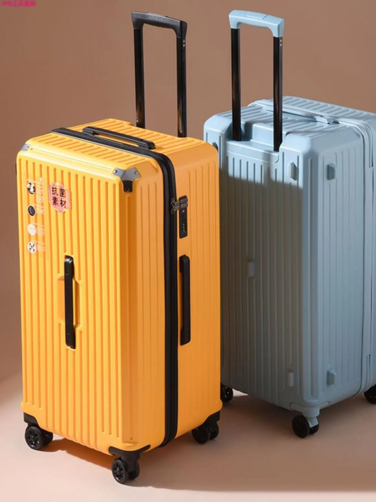 厚みのある大容量 PC 素材の荷物バッグ、旅行や学生向けの 5 つの車輪付き 28 インチ 30 インチのパスワードボックス