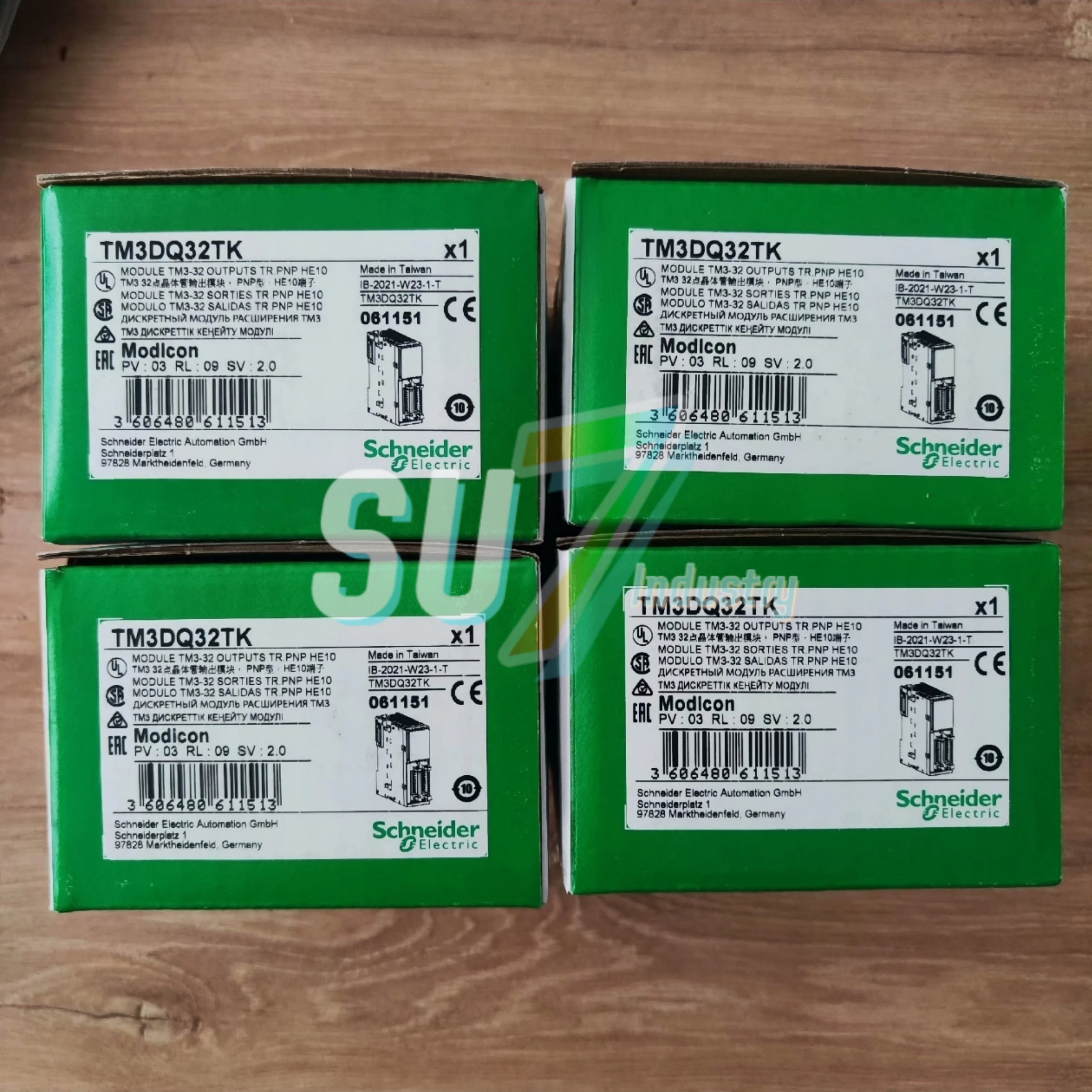 Módulo PLC TM3DQ32TK TM3TI4 Novo original