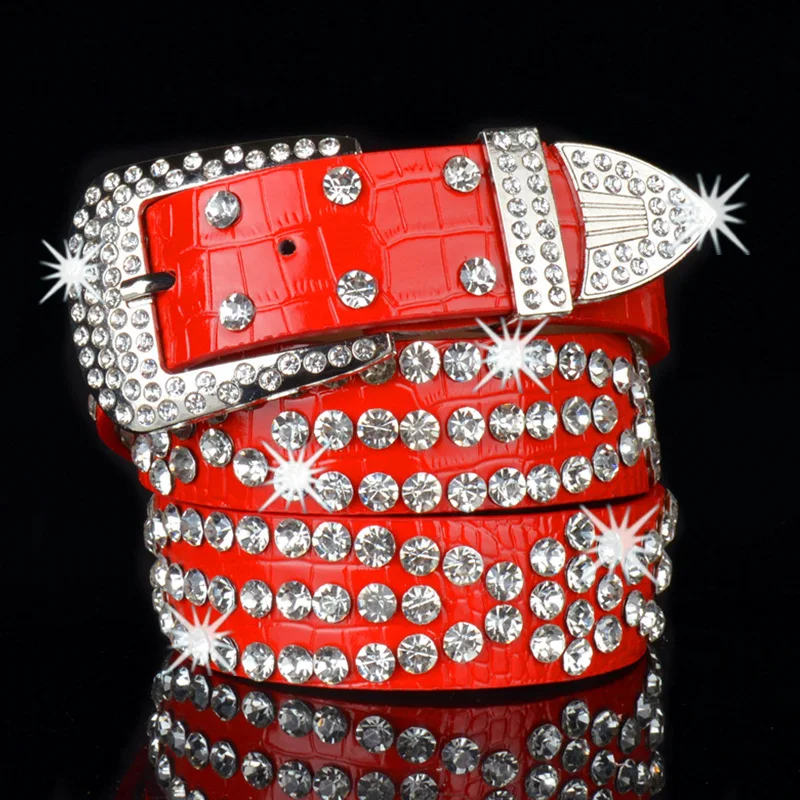 PUNK สไตล์ Studded เข็มขัดผู้หญิง Y2K Rhinestone หญิงเข็มขัด PU หนังสุภาพสตรีสายรัดเอวตกแต่ง