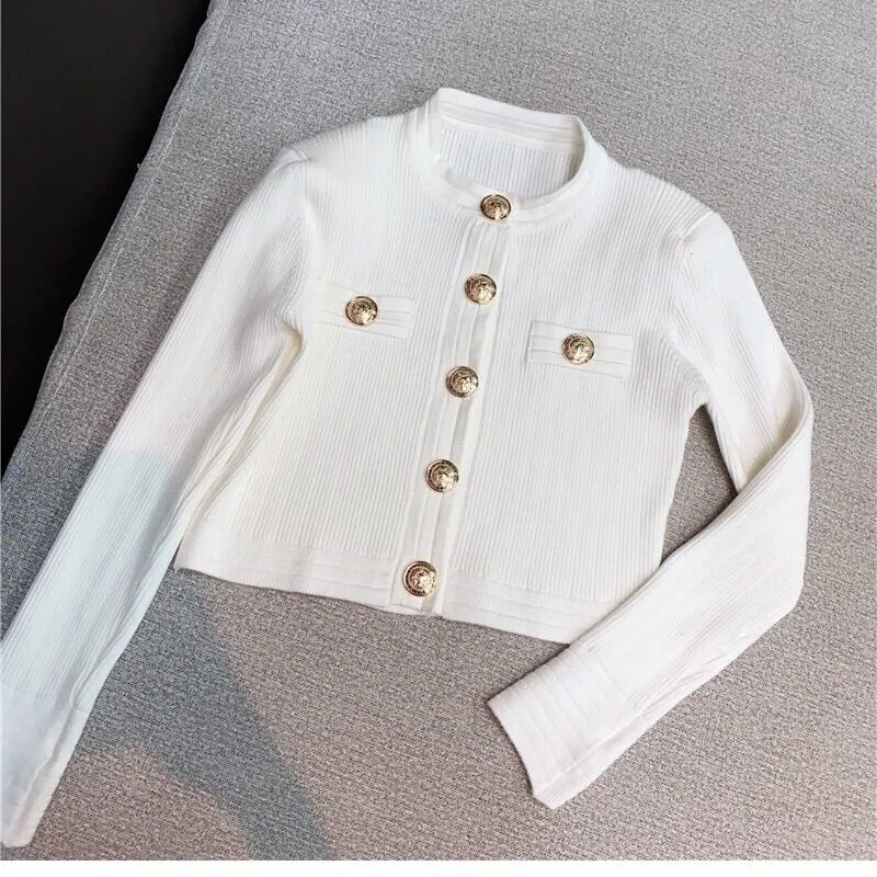 Korobov Elegant OLแขนยาวOคอเสื้อกันหนาวผู้หญิง 2022 ใหม่ฤดูใบไม้ร่วงฤดูหนาวปุ่มเกาหลีแฟชั่นCroppedเสื้อสเวตเตอร์ถักSuéteres