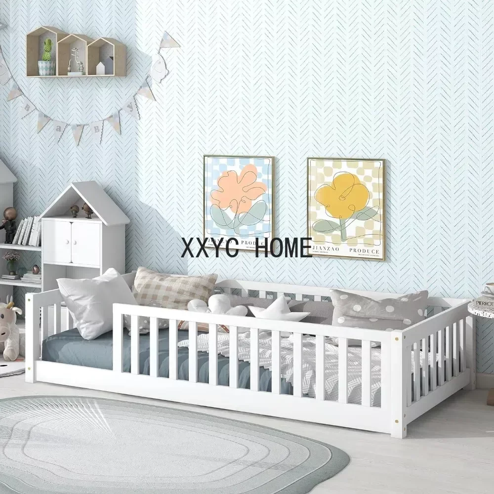 Marco cama de piso de tamaño doble con valla de seguridad y listón, cama de piso Montessori para niños