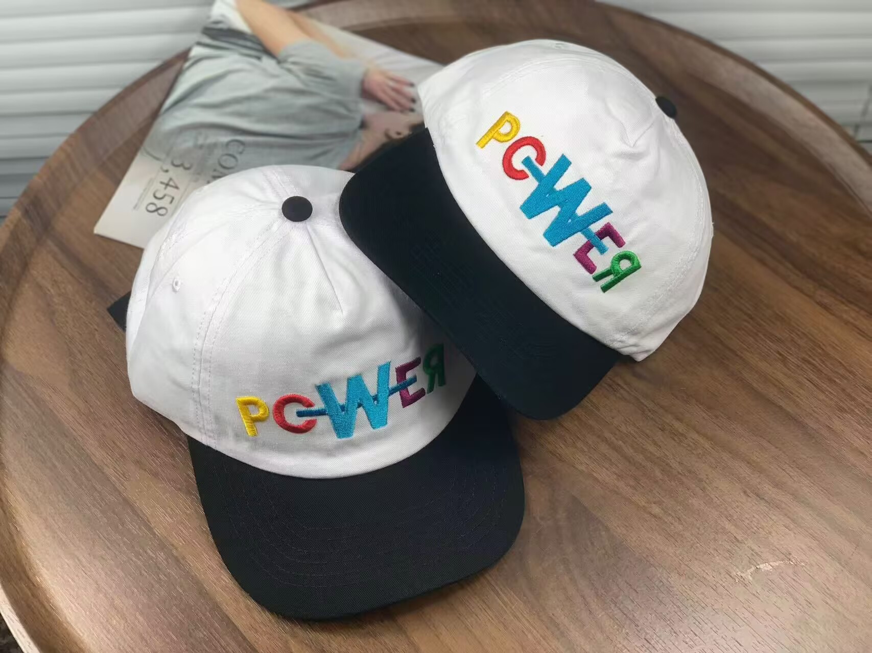 KPOP Bigbang G-DRAGON パワー印刷野球帽子文字刺繍キャンバス野球帽少年少女ファッションピークキャップファンギフト