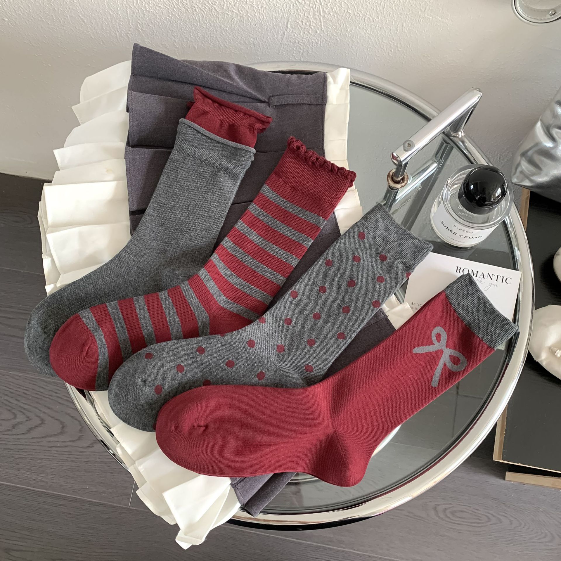 Красные Полосатые носки средней длины с бантом Длинные трубки повседневные ребристые хлопковые носки для женщин