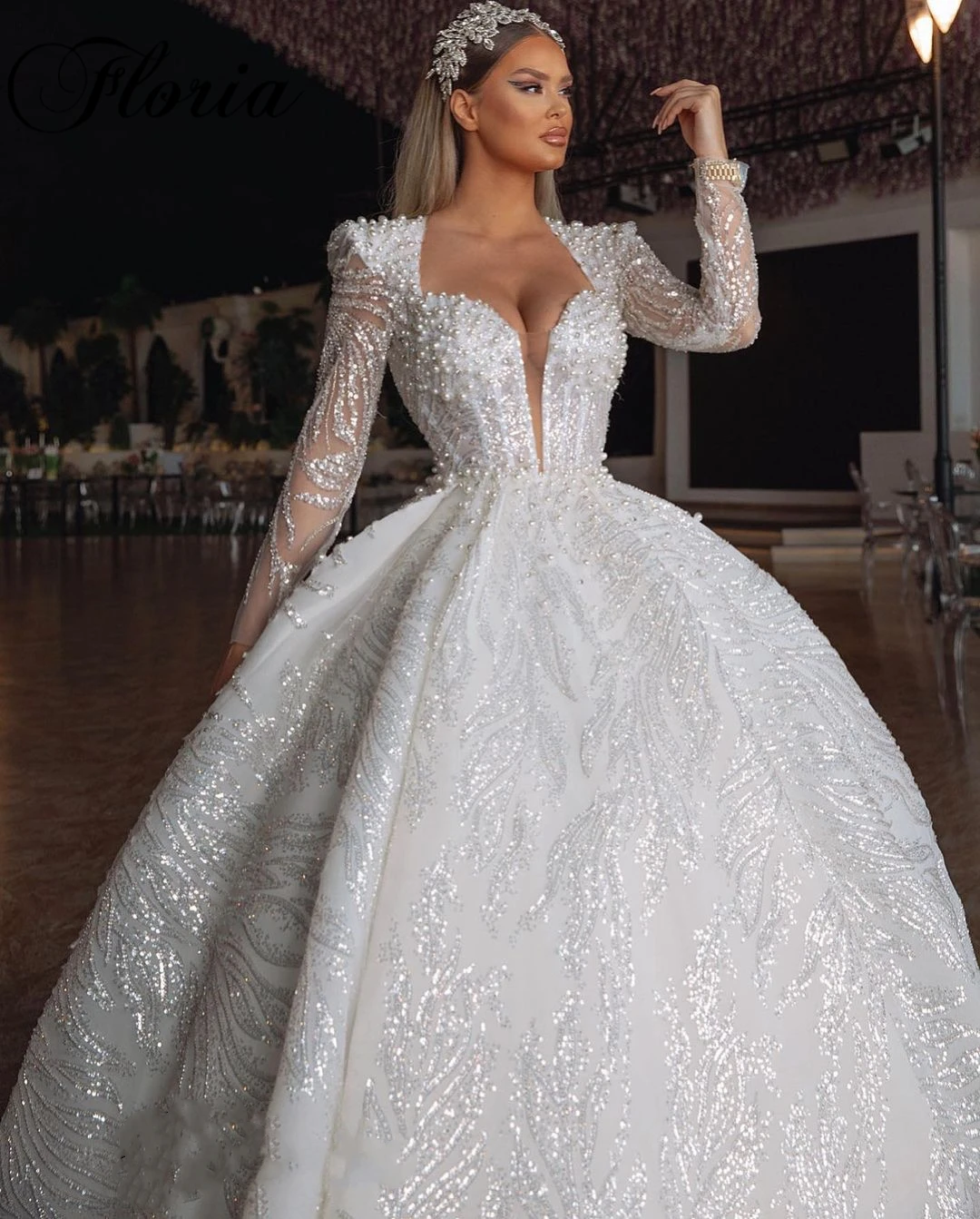 Vestido De Novia personalizado De Dubái, más perlas, lentejuelas, Vestidos De baile nupciales con cuello en V, mangas largas, Vestidos De Novia 2025