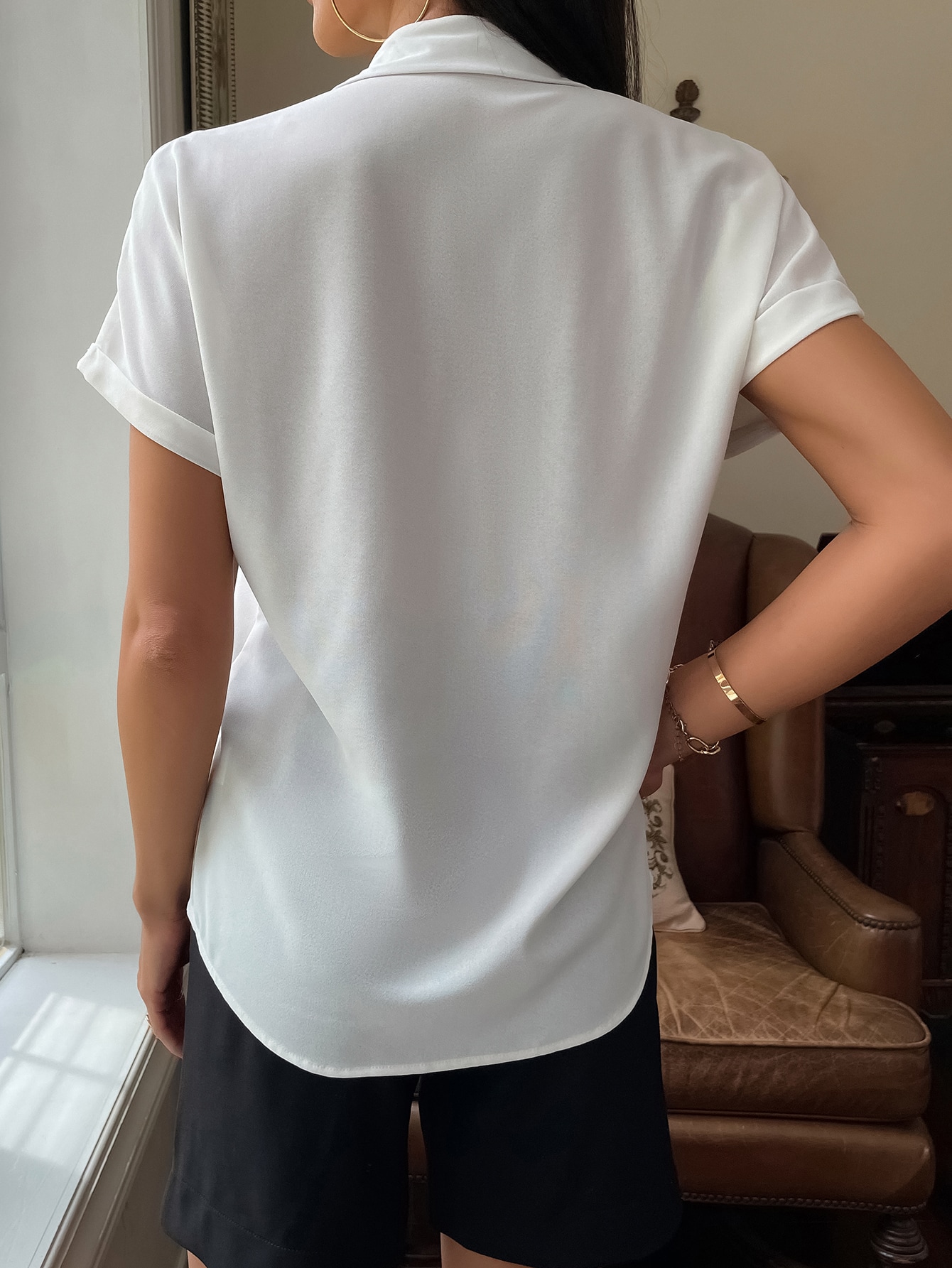 Neue Chiffon-Kurzarmhemdbluse, temperamentvolles Pendler-Büro-Damenhemd, sommerliches, einfaches, lässiges, modisches, vielseitiges Hemd